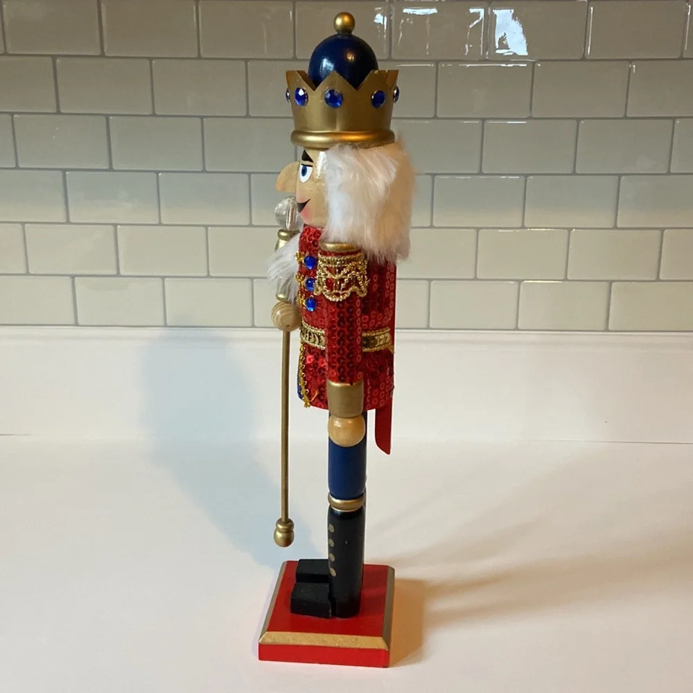 Nutcracker, 15”‎ tall